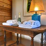 Agriturismo Tenuta Morcella Con Piscina Privata *