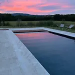 Agriturismo Tenuta Morcella con piscina privata