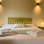 Appartamento Agriturismo Tenuta Morcella con piscina privata *