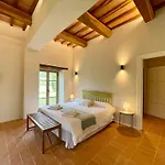 Appartamento Agriturismo Tenuta Morcella con piscina privata *