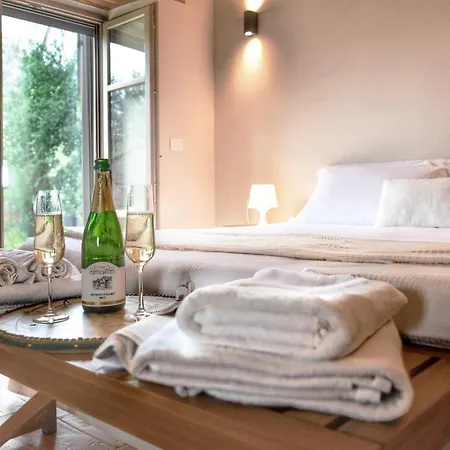 Tenuta Tra Todi E Perugia Con Piscina In Esclusiva Apartament